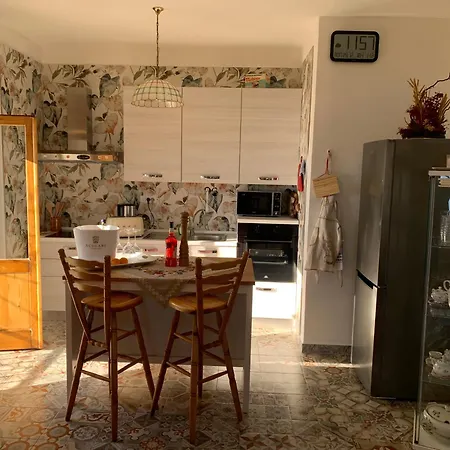 La Casa Degli Artisti Gardone Riviera